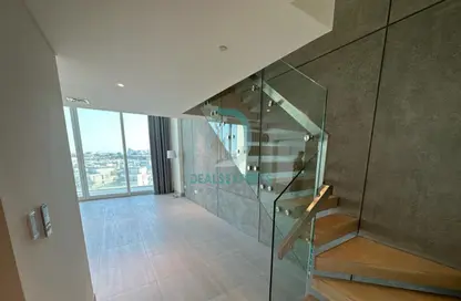 Stairs image for: Duplex - 1 Bedroom - 2 Bathrooms for rent in Mamsha Al Saadiyat - Saadiyat Cultural District - Saadiyat Island - Abu Dhabi, Image 1