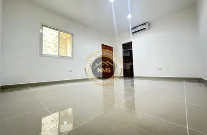 Apartment - Studio - 1 Bathroom for rent in Al Mushrif Villas - Al Mushrif - Abu Dhabi