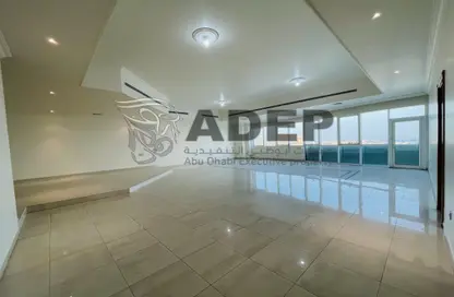 Apartment - 3 Bedrooms - 5 Bathrooms for rent in Cornich Al Khalidiya - Al Khalidiya - Abu Dhabi