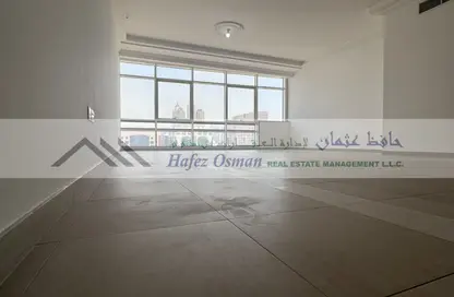 Apartment - 3 Bedrooms - 3 Bathrooms for rent in Hamdan Street - Abu Dhabi