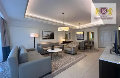 صورة لـ غرفة المعيشة / غرفة الطعام شقة - غرفة نوم - 2 حمامات للايجار في جادة كمبينسكي - دبي وسط المدينة - دبي ، صورة رقم 1