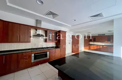 فيلا - 6 غرف نوم - 6 حمامات للايجار في فلل جميرا 3 - جميرا 3 - الجميرا - دبي فيلا - 6 غرف نوم - 6 حمامات للايجار في فلل جميرا 3 - جميرا 3 - الجميرا - دبي