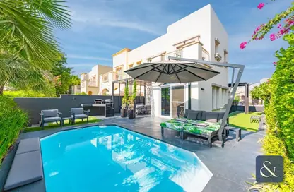 فيلا - 2 غرف نوم - 3 حمامات للبيع في الينابيع 15 - الينابيع - دبي فيلا - 2 غرف نوم - 3 حمامات للبيع في الينابيع 15 - الينابيع - دبي