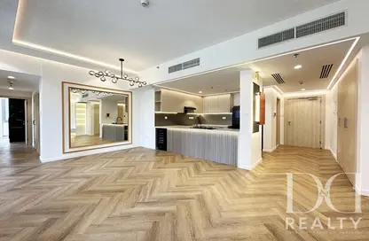 Apartment - 2 Bedrooms - 3 Bathrooms for sale in Standpoint Tower 1 - Standpoint Towers - Downtown Dubai - Dubai
