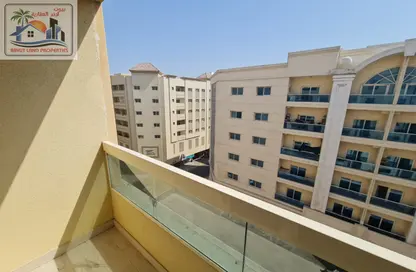 شقة - غرفة نوم - 2 حمامات للايجار في مبنى مويلح - مويلح - الشارقة