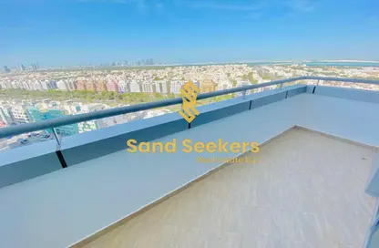 Apartment - 2 Bedrooms - 3 Bathrooms for rent in Danet Abu Dhabi - Abu Dhabi