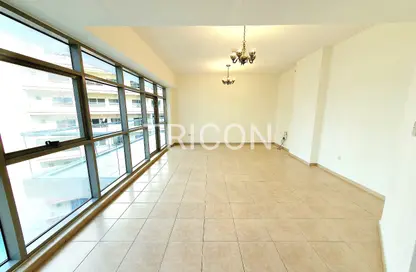 Apartment - 3 Bedrooms - 3 Bathrooms for rent in Oud Metha - Bur Dubai - Dubai
