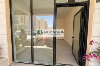 متجر - استوديو للايجار في مجمع مويلح - تجارية مويلح - الشارقة