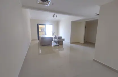 Apartment - 3 Bedrooms - 3 Bathrooms for rent in Muwaileh 29 Building - Muwaileh - Sharjah