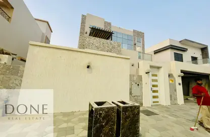 Villa - 4 Bedrooms - 7 Bathrooms for rent in Tilal City A - Tilal City - Sharjah