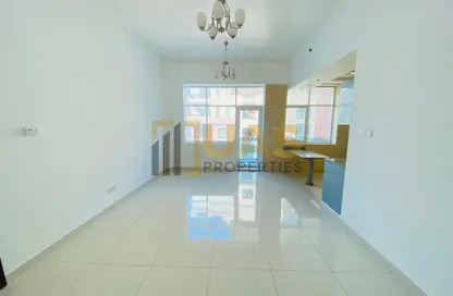 Apartment - 1 Bedroom - 2 Bathrooms for rent in Al Barsha 1 - Al Barsha - Dubai