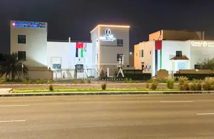 Villa - Studio - 7+ Bathrooms for rent in Khalifa City A - Khalifa City - Abu Dhabi
