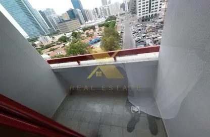 Apartment - 1 Bedroom - 2 Bathrooms for rent in Al Otaiba Tower - Electra Street - Abu Dhabi