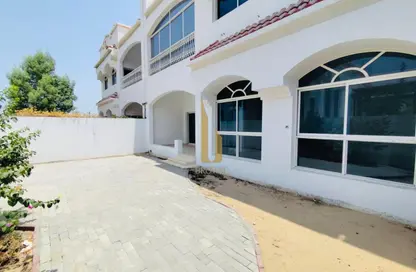 Villa - 5 Bedrooms - 5 Bathrooms for rent in Umm Suqeim 1 Villas - Umm Suqeim 1 - Umm Suqeim - Dubai