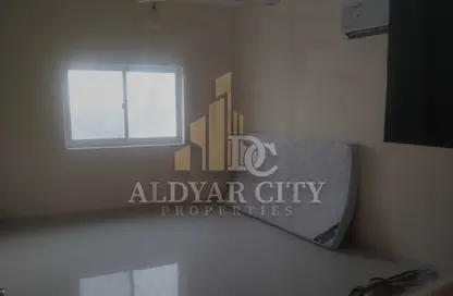 شقة - غرفة نوم - 1 حمام للايجار في مساكن كورنيش عجمان - طريق كورنيش عجمان - عجمان