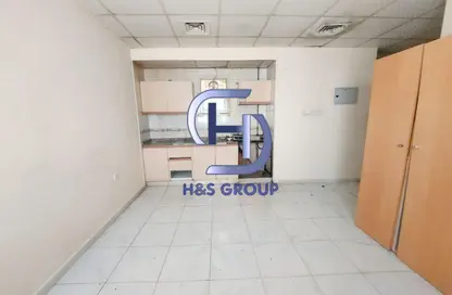 Apartment - 1 Bathroom for rent in Fire Station Road - Muwaileh - Sharjah Apartment - 1 Bathroom for rent in Fire Station Road - Muwaileh - Sharjah