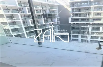 Apartment - 1 Bedroom - 2 Bathrooms for sale in Oasis 1 - Oasis Residences - Masdar City - Abu Dhabi
