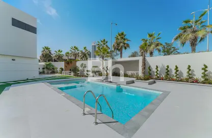 Villa - 4 Bedrooms - 5 Bathrooms for sale in Whitefield 1 - Whitefield - DAMAC Hills - Dubai