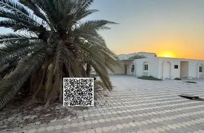 Full Floor - 4 Bedrooms - 5 Bathrooms for sale in Gate Tower 1 - Musheiref - Ajman