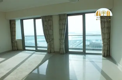 Apartment - 3 Bedrooms - 5 Bathrooms for rent in Ocean Heights - Dubai Marina - Dubai