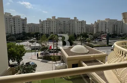 Apartment - 2 Bedrooms - 4 Bathrooms for rent in Al Sultana - Shoreline Apartments - Palm Jumeirah - Dubai