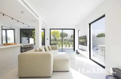 Townhouse - 3 Bedrooms - 3 Bathrooms for sale in Springs 15 - The Springs - Dubai