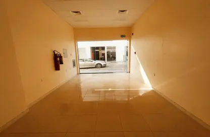 Shop - Studio - 1 Bathroom for rent in Hoshi 1 - Hoshi - Al Badie - Sharjah