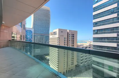 Apartment - 3 Bedrooms - 4 Bathrooms for rent in Crescent Tower 2 - Crescent Towers - Al Khalidiya - Abu Dhabi