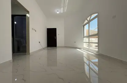 Apartment - Studio - 1 Bathroom for rent in Mohamed Bin Zayed City - Abu Dhabi