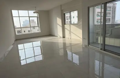 Apartment - 3 Bedrooms - 4 Bathrooms for rent in Al Rumailah building - Al Rumailah 2 - Al Rumaila - Ajman