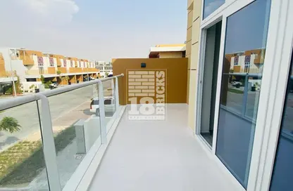 تاون هاوس - 3 غرف نوم - 3 حمامات للايجار في كاميليا - داماك هيلز 2 - دبي