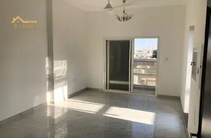 شقة - 2 غرف نوم - 3 حمامات للايجار في 3 المويهات - المويهات - عجمان شقة - 2 غرف نوم - 3 حمامات للايجار في 3 المويهات - المويهات - عجمان