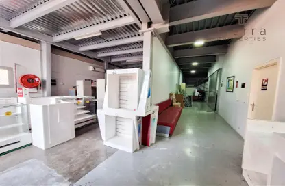 Warehouse - Studio - 5 Bathrooms for rent in Al Quoz - Dubai