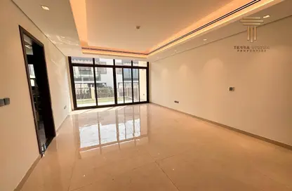 Empty Room image for: Villa - 4 Bedrooms - 5 Bathrooms for rent in West Village - Al Furjan - Dubai, Image 1