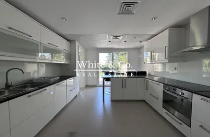 Villa - 3 Bedrooms - 4 Bathrooms for rent in Springs 8 - The Springs - Dubai