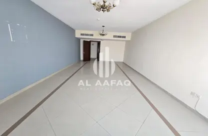 شقة - 3 غرف نوم - 4 حمامات للايجار في أبراج المروة - الخان - الشارقة
