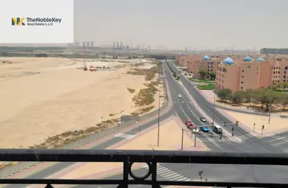 شقة - 1 حمام للايجار في جلوبال جرين فيو - المدينة الدولية - دبي