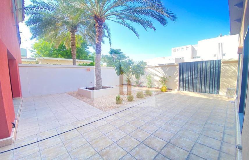 Villa for Rent in Umm Suqeim 1 Villas RENOVATED BATHROOMS Private