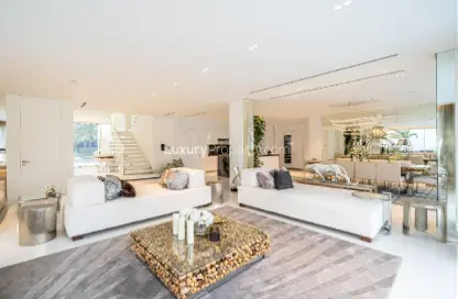 Villa - 6 Bedrooms - 7 Bathrooms for sale in Garden Homes Frond B - Garden Homes - Palm Jumeirah - Dubai