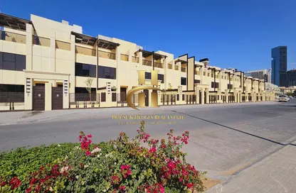 Townhouse - 3 Bedrooms - 5 Bathrooms for rent in District 13 - Jumeirah Village Circle - Dubai