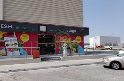 متجر - استوديو للبيع في عزيزي بلازا - الفرجان - دبي