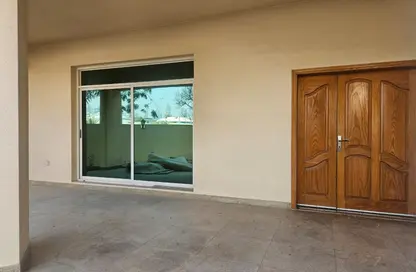 فيلا - 4 غرف نوم - 6 حمامات للايجار في جميرا 1 - الجميرا - دبي