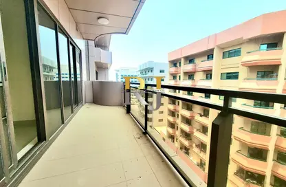 Apartment - 4 Bedrooms - 4 Bathrooms for rent in Golden Sands 9 - Mankhool - Bur Dubai - Dubai