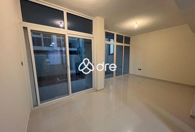 15032030 - Property Main Image