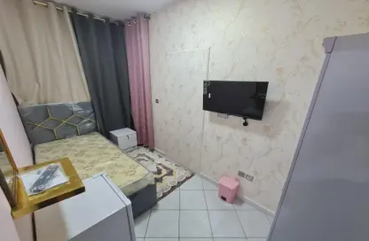 Apartment - 2 Bathrooms for rent in Cornich Al Khalidiya - Al Khalidiya - Abu Dhabi