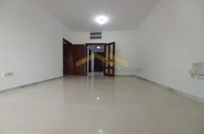 Empty Room image for: Apartment - 1 Bedroom - 2 Bathrooms for rent in Twin Tower - Muroor Area - Abu Dhabi, Image 1
