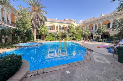 Villa - 4 Bedrooms - 4 Bathrooms for rent in Jumeirah 3 Villas - Jumeirah 3 - Jumeirah - Dubai