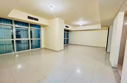Apartment - 3 Bedrooms - 4 Bathrooms for rent in Tala Tower - Marina Square - Al Reem Island - Abu Dhabi
