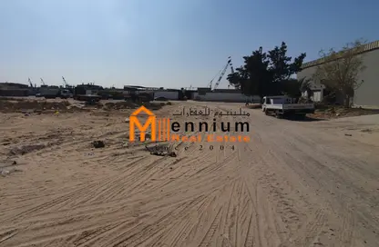 أرض - استوديو للبيع في الصجعة الصناعية - آلصجعه - الشارقة