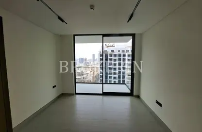 Apartment - 1 Bathroom for rent in Binghatti Azure - Jumeirah Village Circle - Dubai